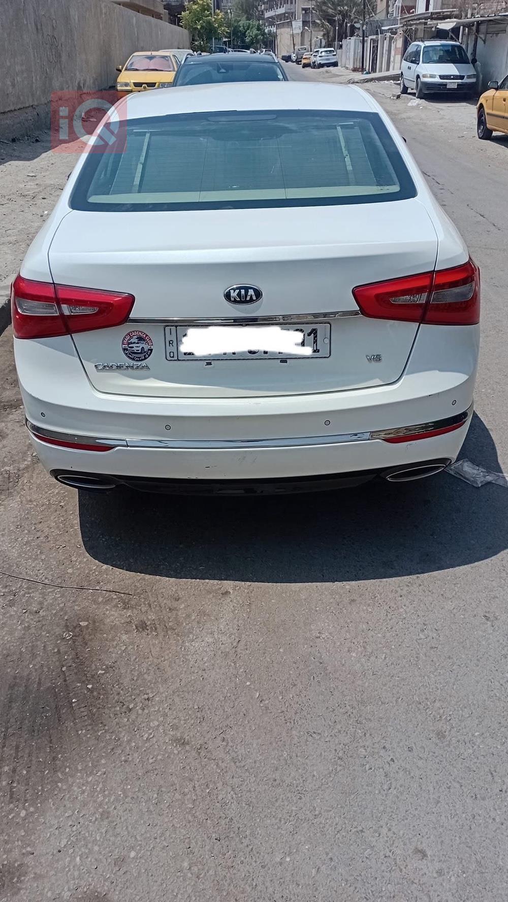 Kia Cadenza